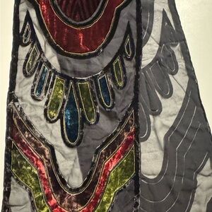 Serenita Elegant Velvet Black and Gold Scarf